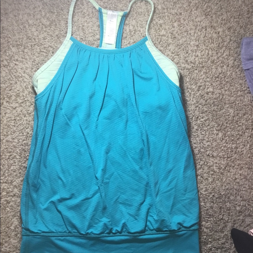 Ivivva athletic top thin and breathable